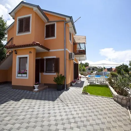 Spacious Kostelj In Unique Location * Цриквеница