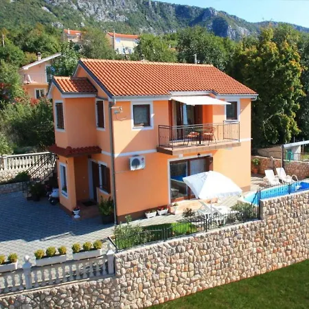 Spacious Kostelj In Unique Location Вилла *