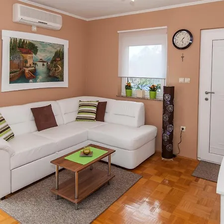Spacious Kostelj In Unique Location Вилла *